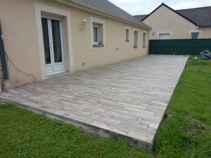 construction de carrelage extérieure et sa dalle